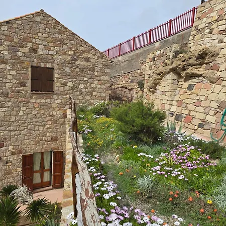 Il Giardino Della Casa Dei Pescatori - Portopaglia * Gonnesa